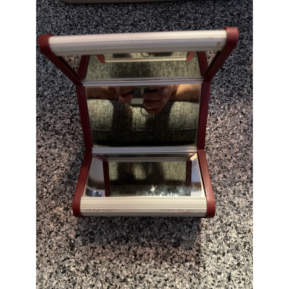 Vintage The Eye Maker Lartiste des yeux Tri-Fold Makeup Mirror Burgundy Cream